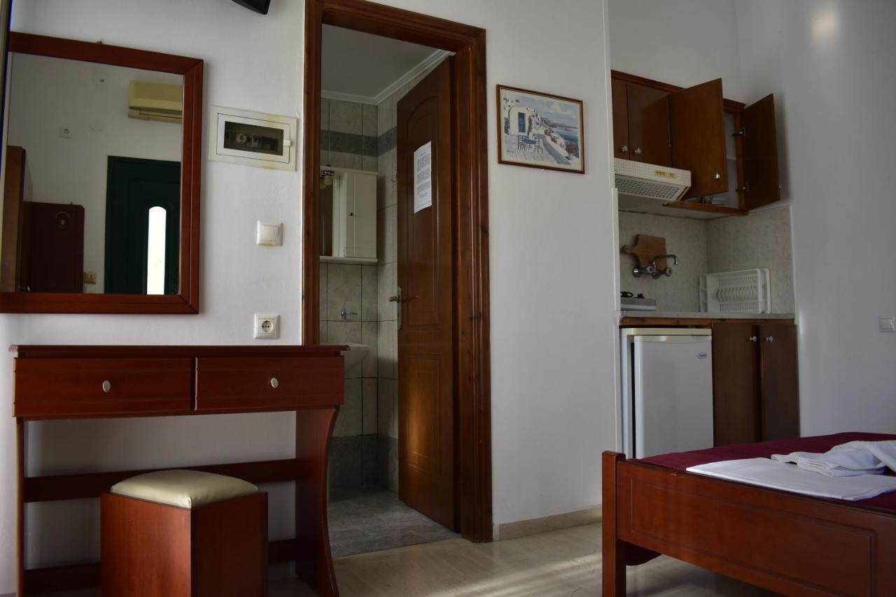 Michalis Place Apartments Vassiliki Esterno foto