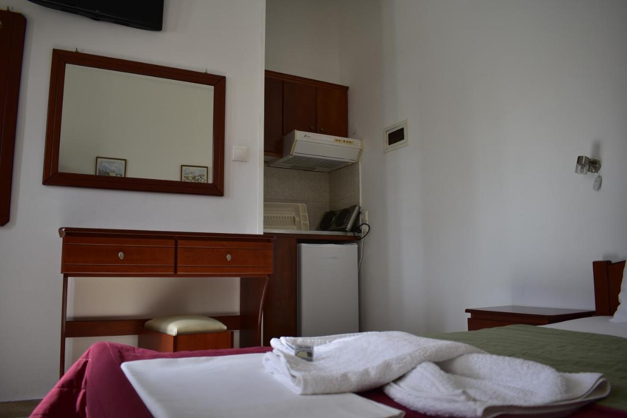 Michalis Place Apartments Vassiliki Esterno foto