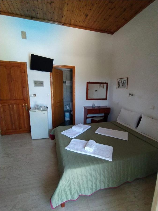 Michalis Place Apartments Vassiliki Esterno foto