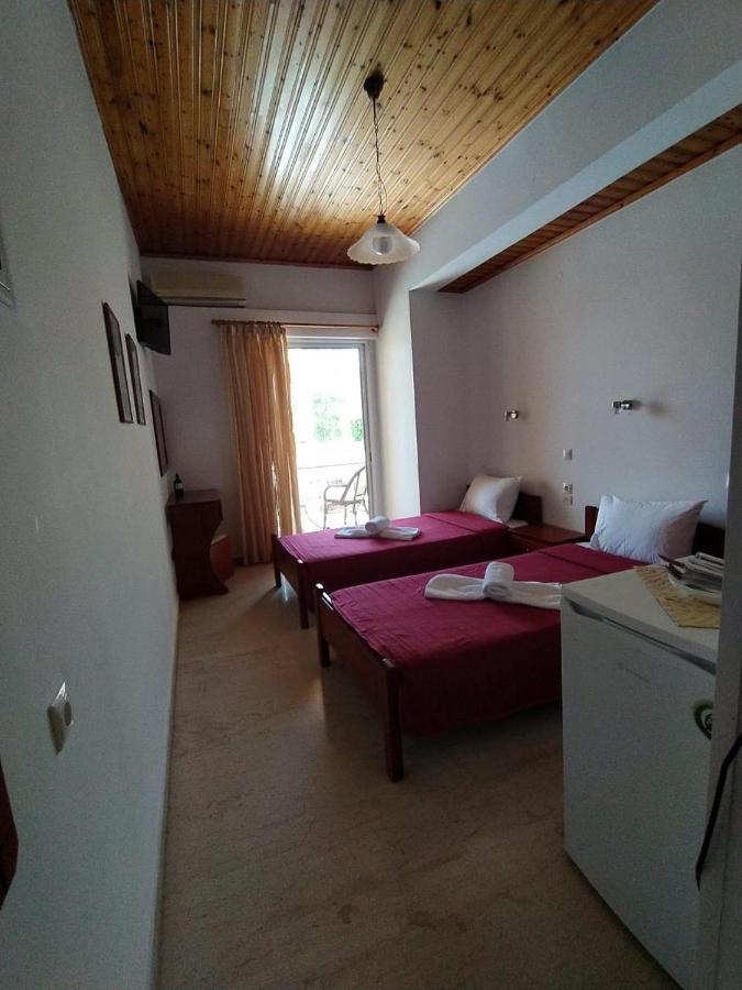 Michalis Place Apartments Vassiliki Esterno foto