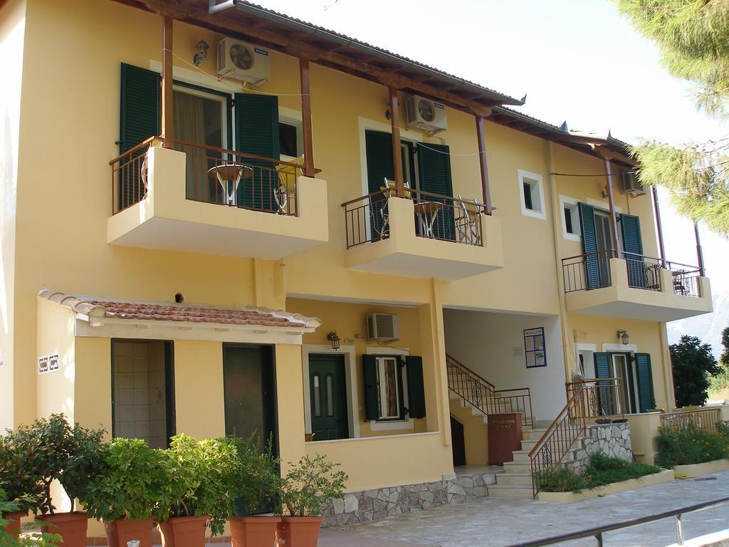 Michalis Place Apartments Vassiliki Esterno foto